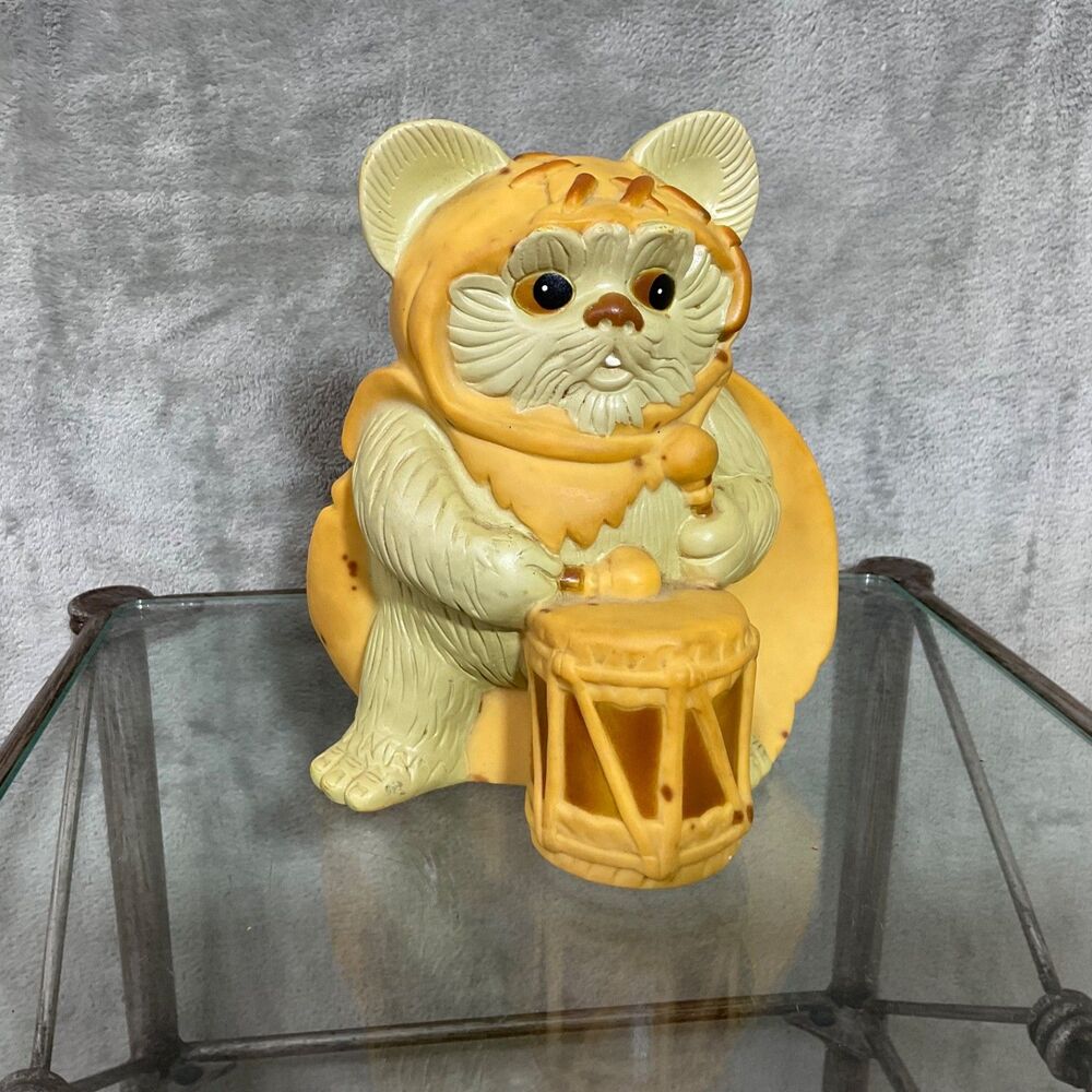 VINTAGE 1983 STAR WARS WICKET THE EWOK DRUMMER VINYL PIGGY COIN BANK *